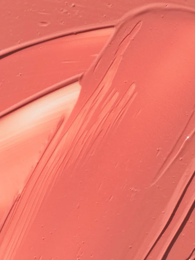 ILIA Balmy Tint Packaging sleek box highlights vegan, cruelty-free ethos.