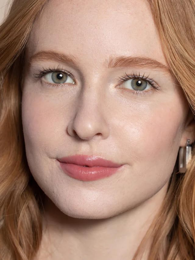 ILIA Balmy Tint rosehip oil ingredient supports nourished lips.