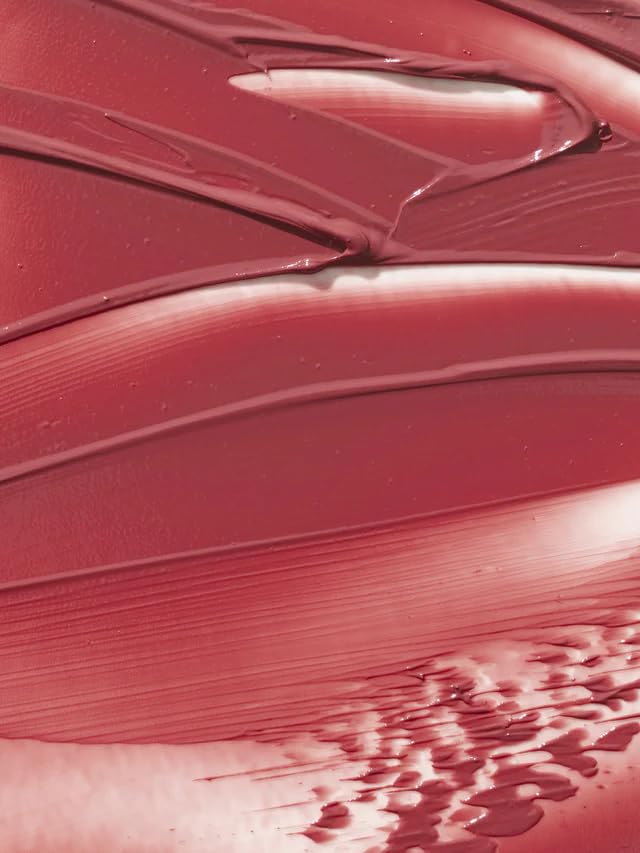 ILIA Balmy Tint vegan cruelty-free silicone-free formula appeals to clean beauty seekers.