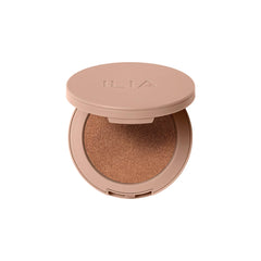 ILIA Sunshift Bronzer Ray compact ready for a silky, warm glow.
