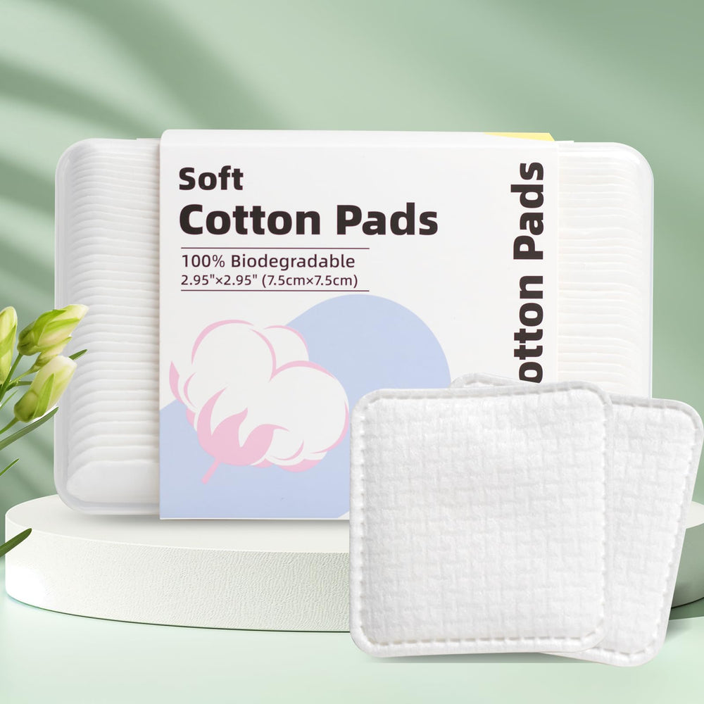 Illidi Cotton Pads in daily use, boxed for convenient makeup removal and cleansing.
