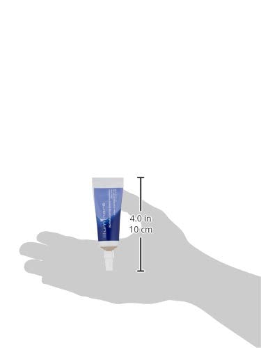 ILLUMINARÉ 0.5 oz squeeze tube enables quick touch-ups.
