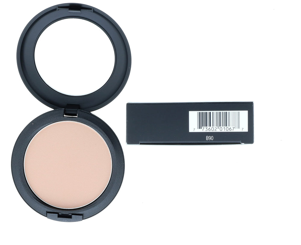 Illuminations MAC Studio Fix matte-finish swatch demonstrates up to eight-hour wear.