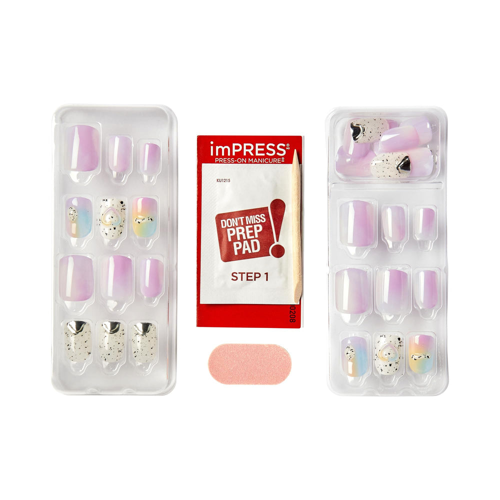 imPRESS Aurora-Effect nails shimmering with layered holographic film