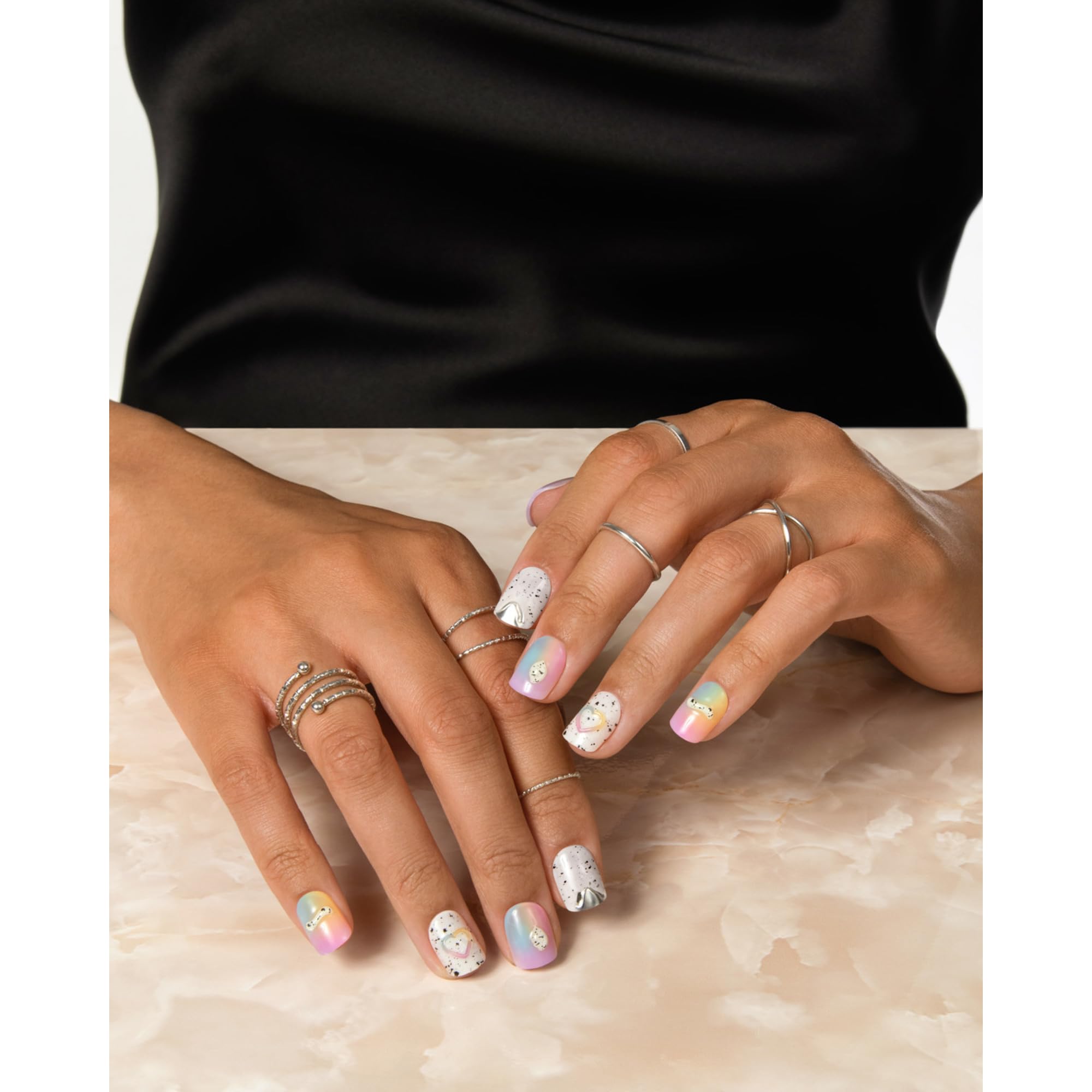 imPRESS No-Dry-Time nails demonstrating instant wear without drying time