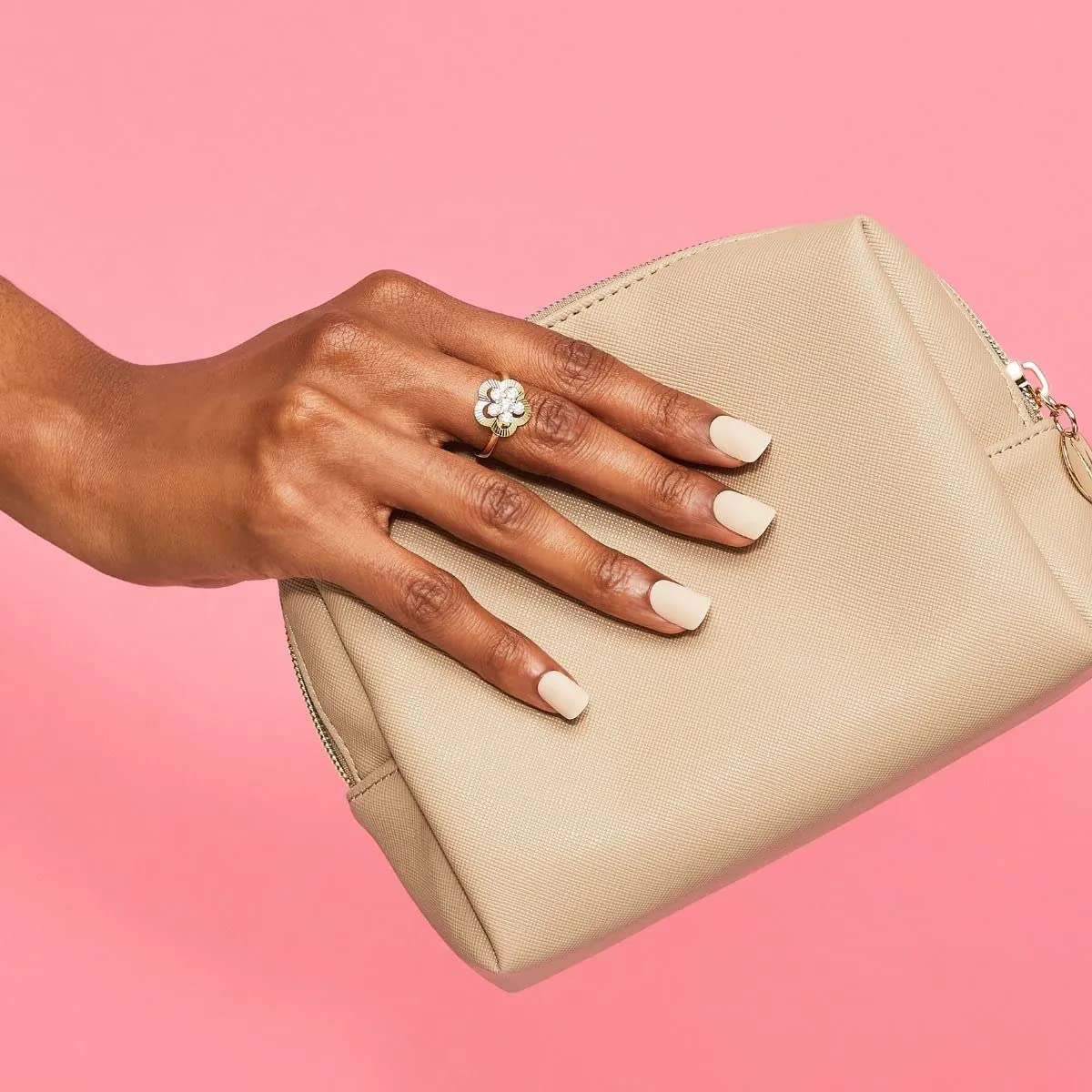 imPRESS KISS mini file included to shape edges for a polished finish