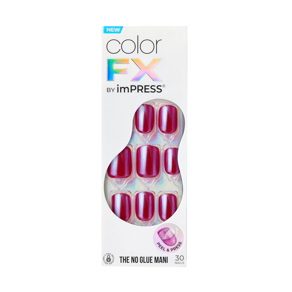 imPRESS squoval short nails create a modern, wearable shape.