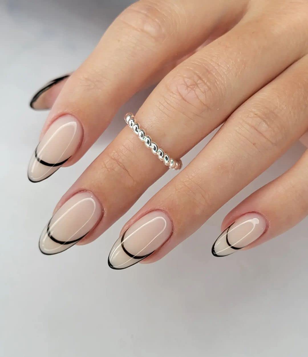 IN.HYPE builder gel beige-7 swatch highlights self-leveling and beginner-friendly use.