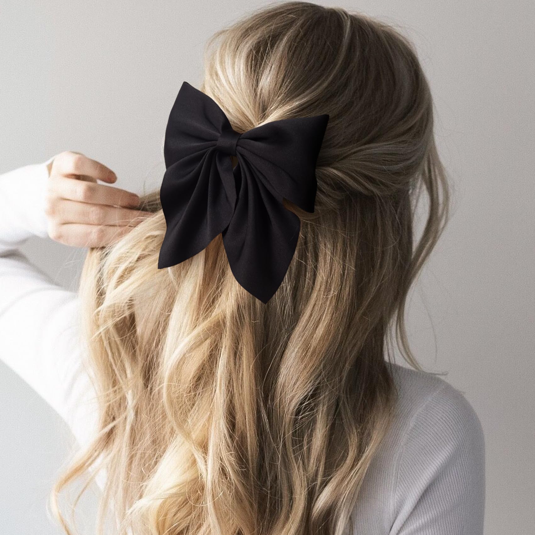 Incinkod hair bows on a model showcasing versatile everyday and special-occasion look.