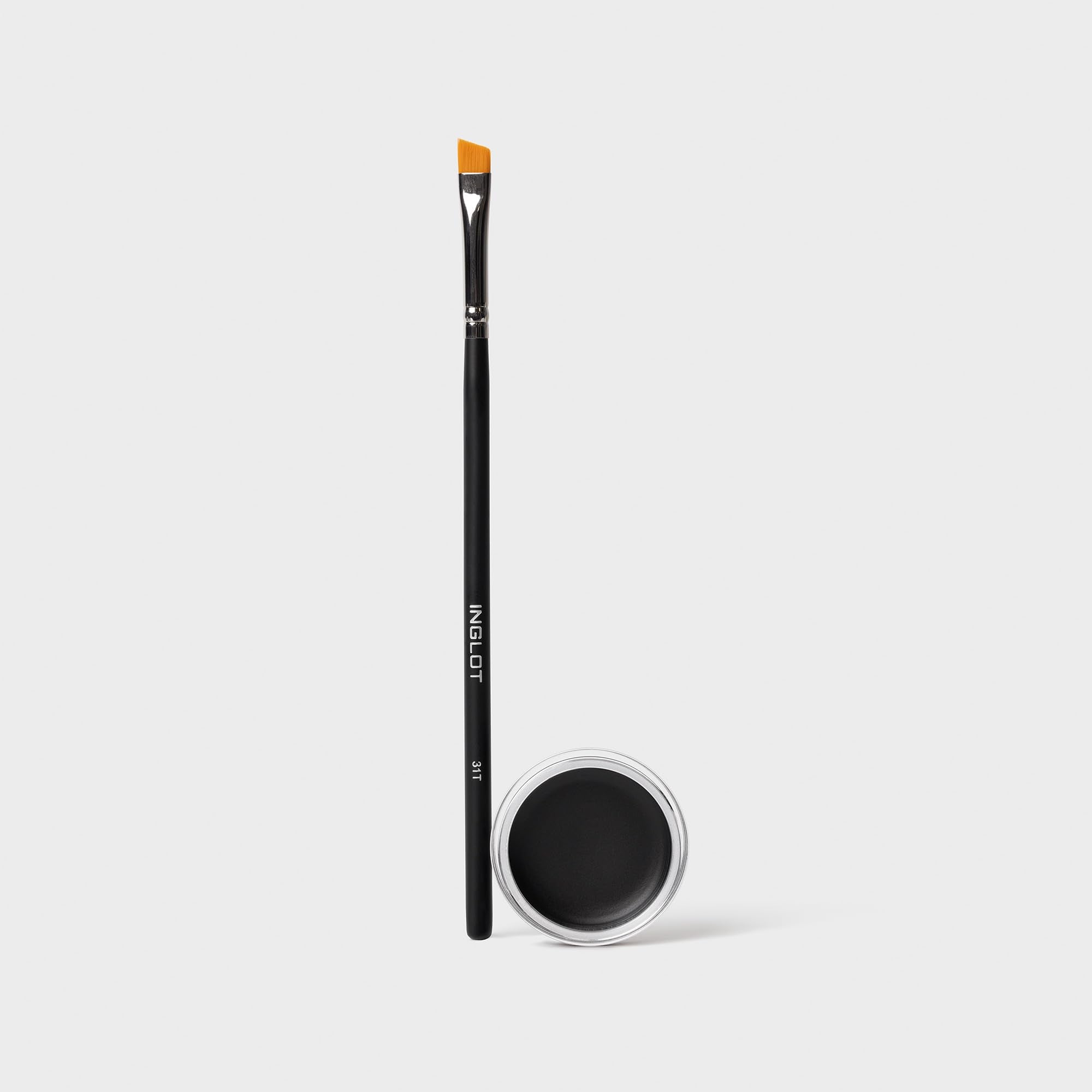 Inglot AMC Eyeliner Gel long-wear formula visible after hours