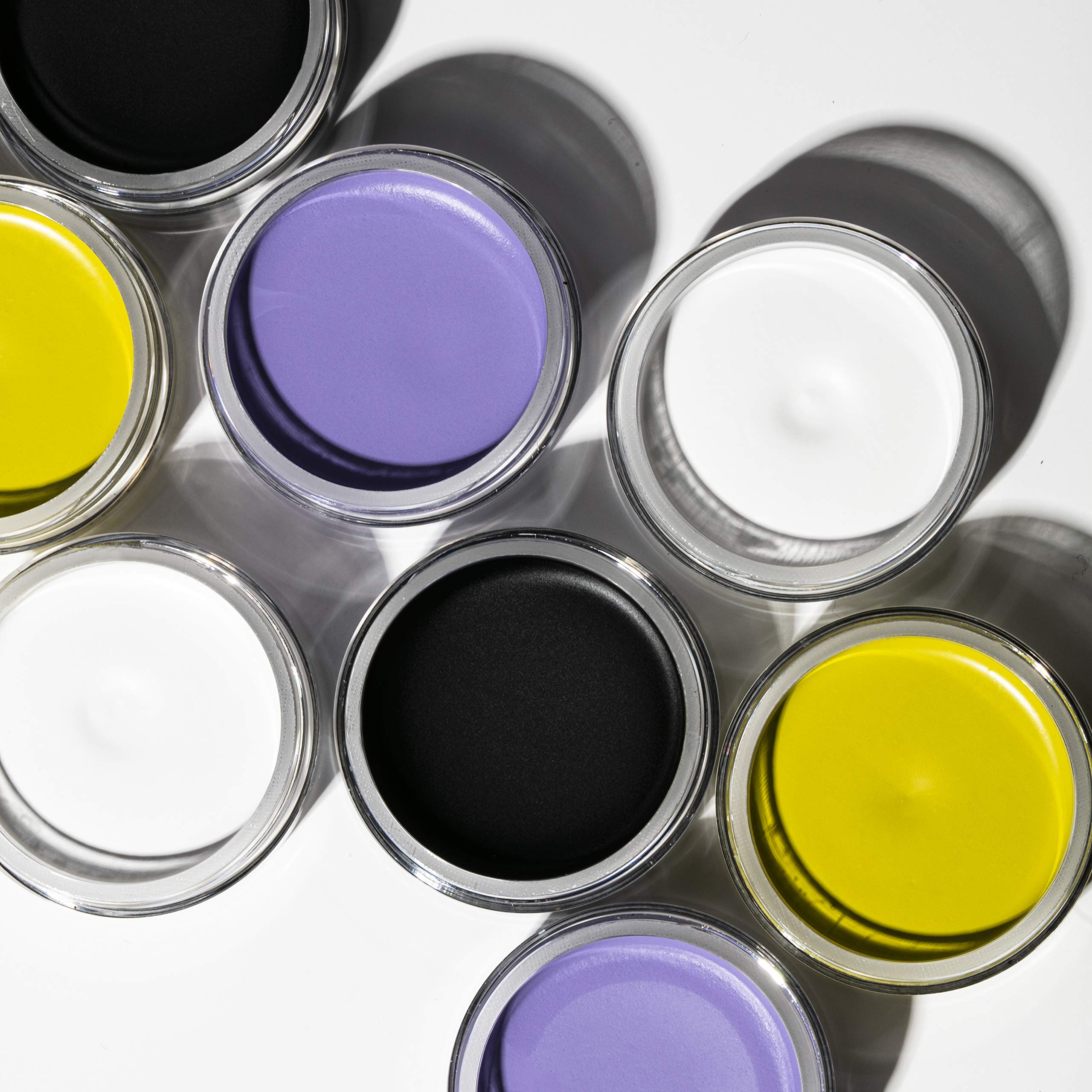 Inglot AMC Eyeliner Gel packaging highlights vegan formula.