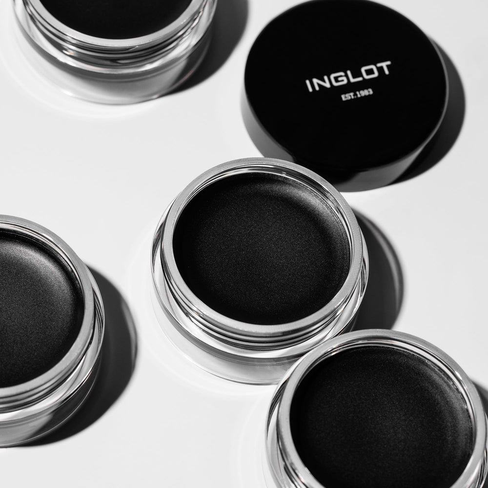 Inglot AMC Eyeliner Gel packaging shows compact, travel-friendly design
