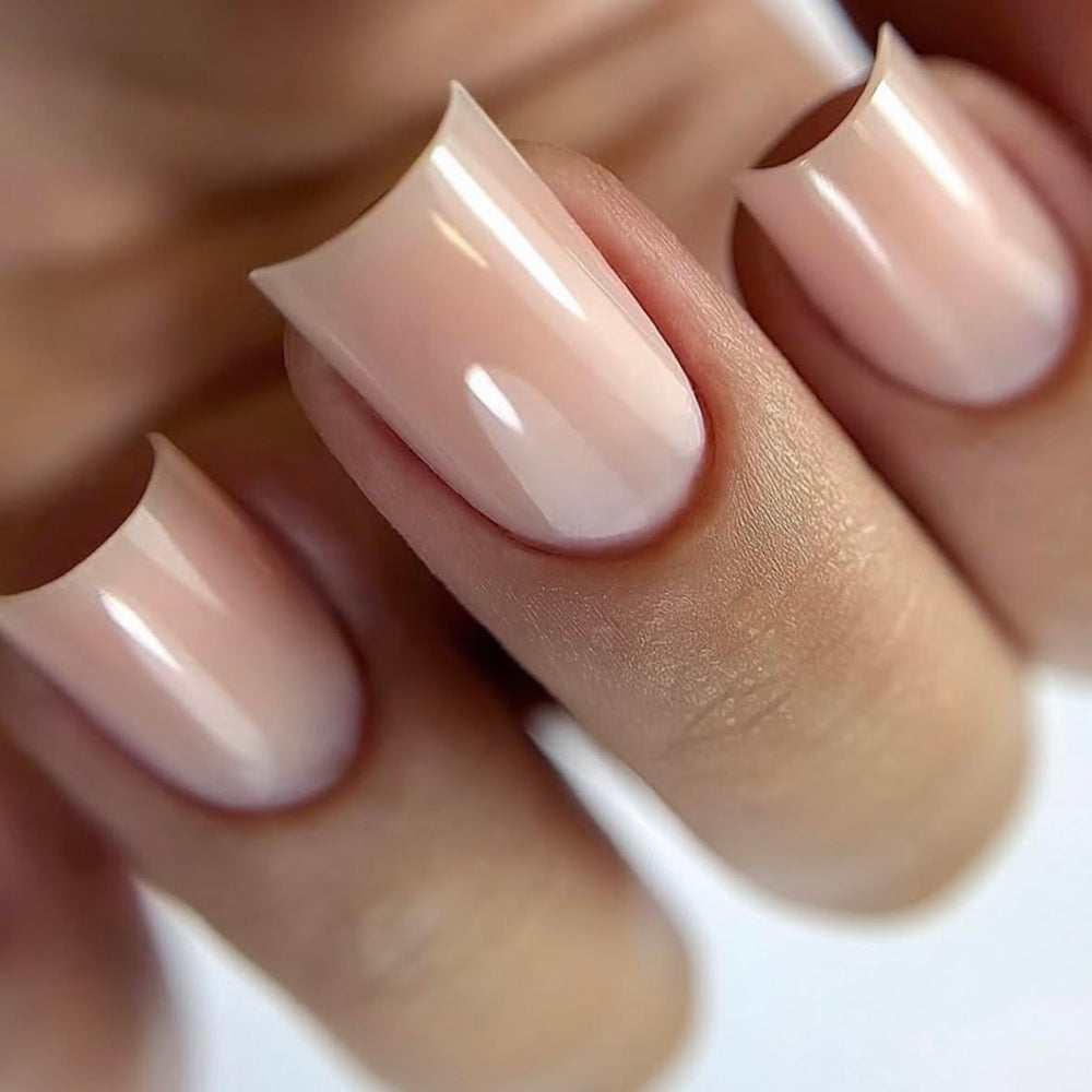 IN.HYPE nail extension with camouflage gel results in clean smile lines
