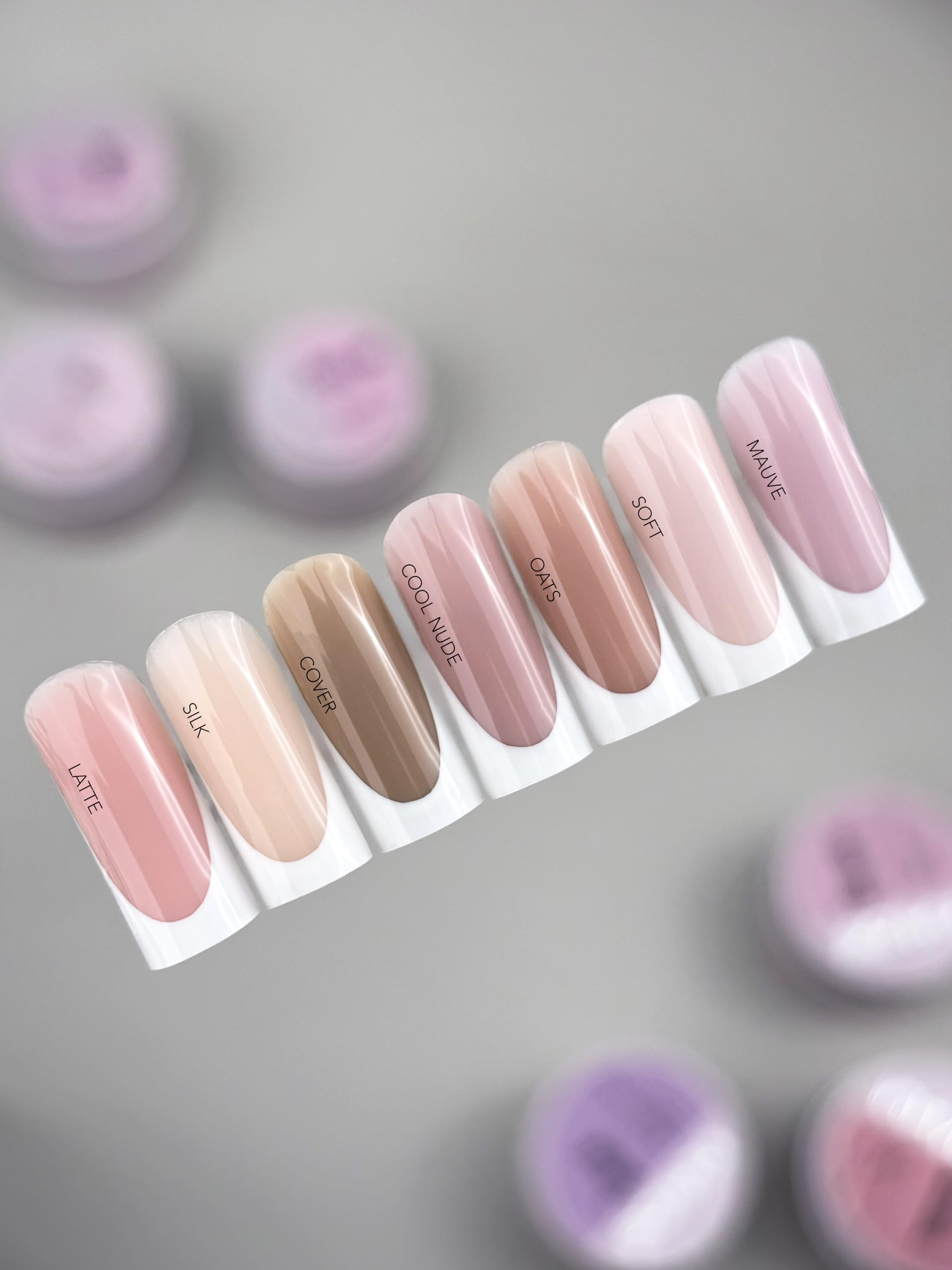 IN.HYPE salon setup image emphasizes easy self-leveling with medium viscosity.