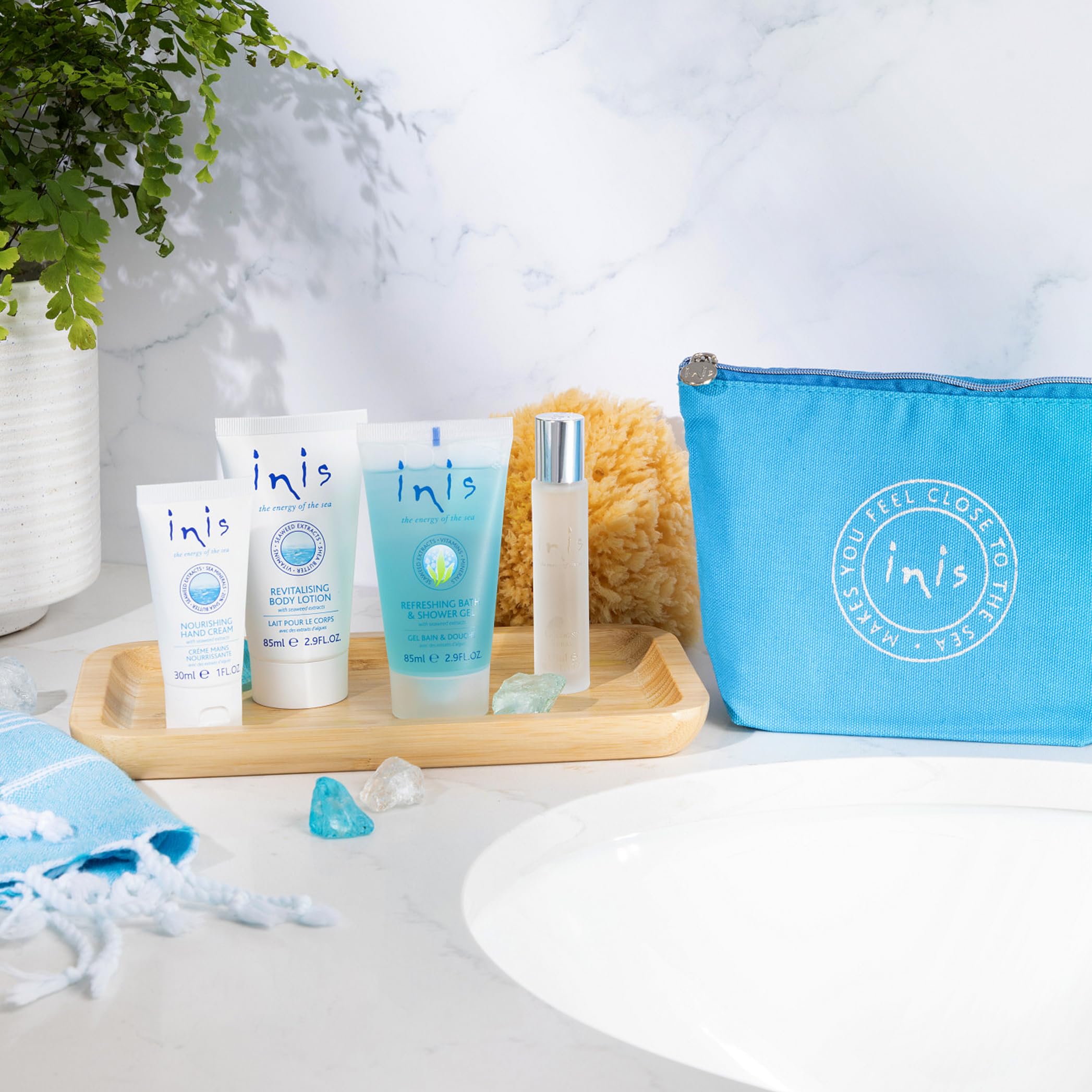 Inis energy of the sea voyager travel-size unisex cologne offers fresh notes.