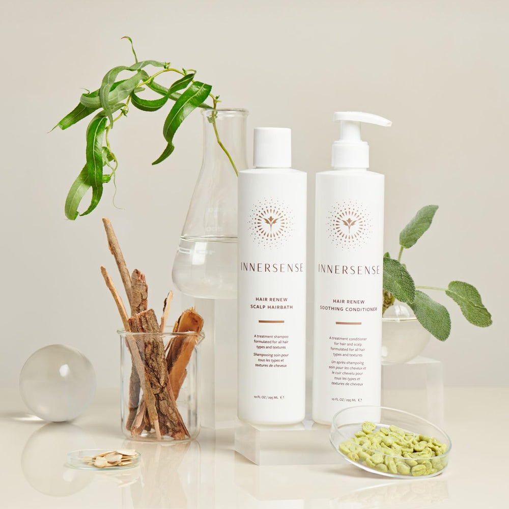 INNERSENSE Hair Renew Soothing Conditioner's application on hands for mid-length to ends coverage