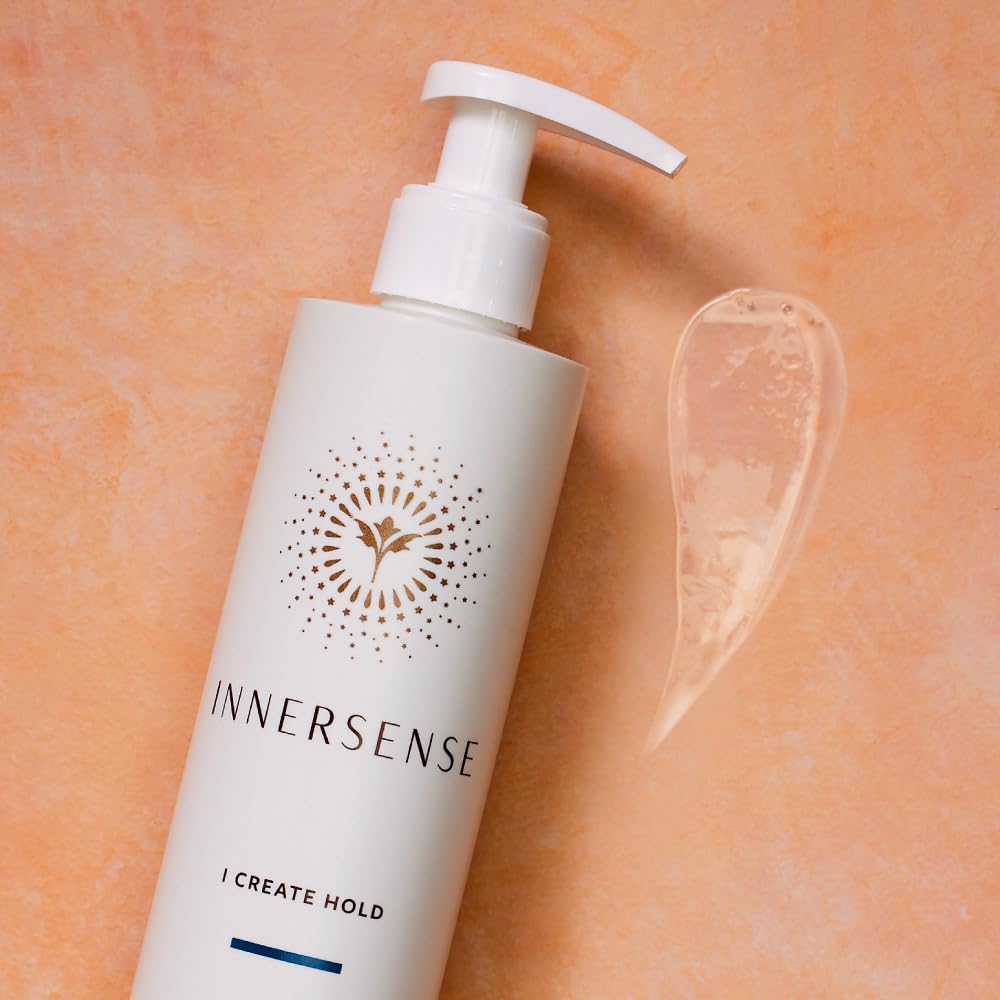 INNERSENSE I Create Hold Gel texture close-up reveals glossy, flexible curl definition.