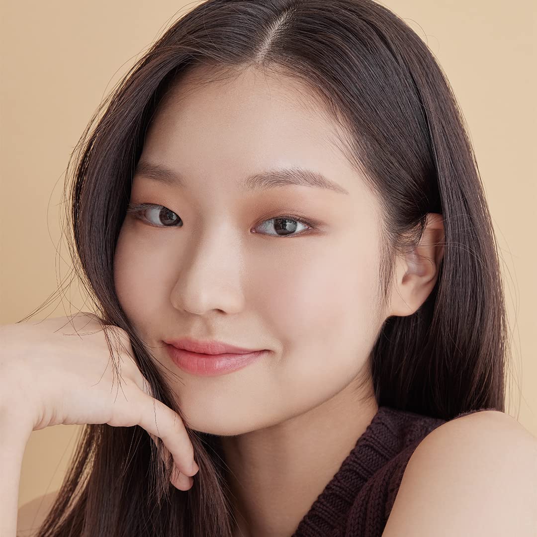 Innisfree Dewy Tint Lip Balm Baby Pink soft lips with subtle shine