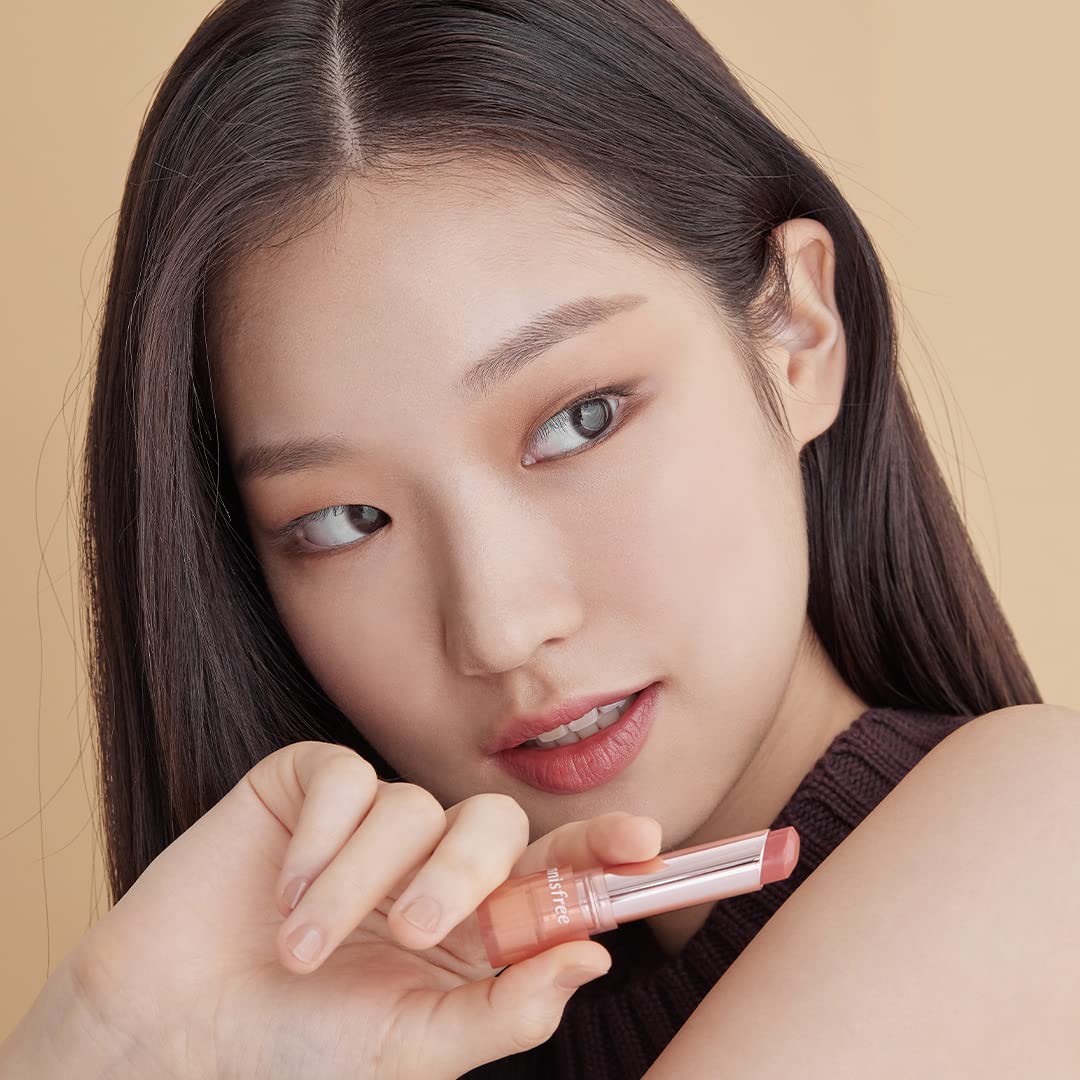 Innisfree Dewy Tint Lip Balm Rose Brick glow for a layered, radiant look