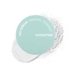Innisfree No Sebum Matte Powder jar close-up showing oil absorption and pore blur.