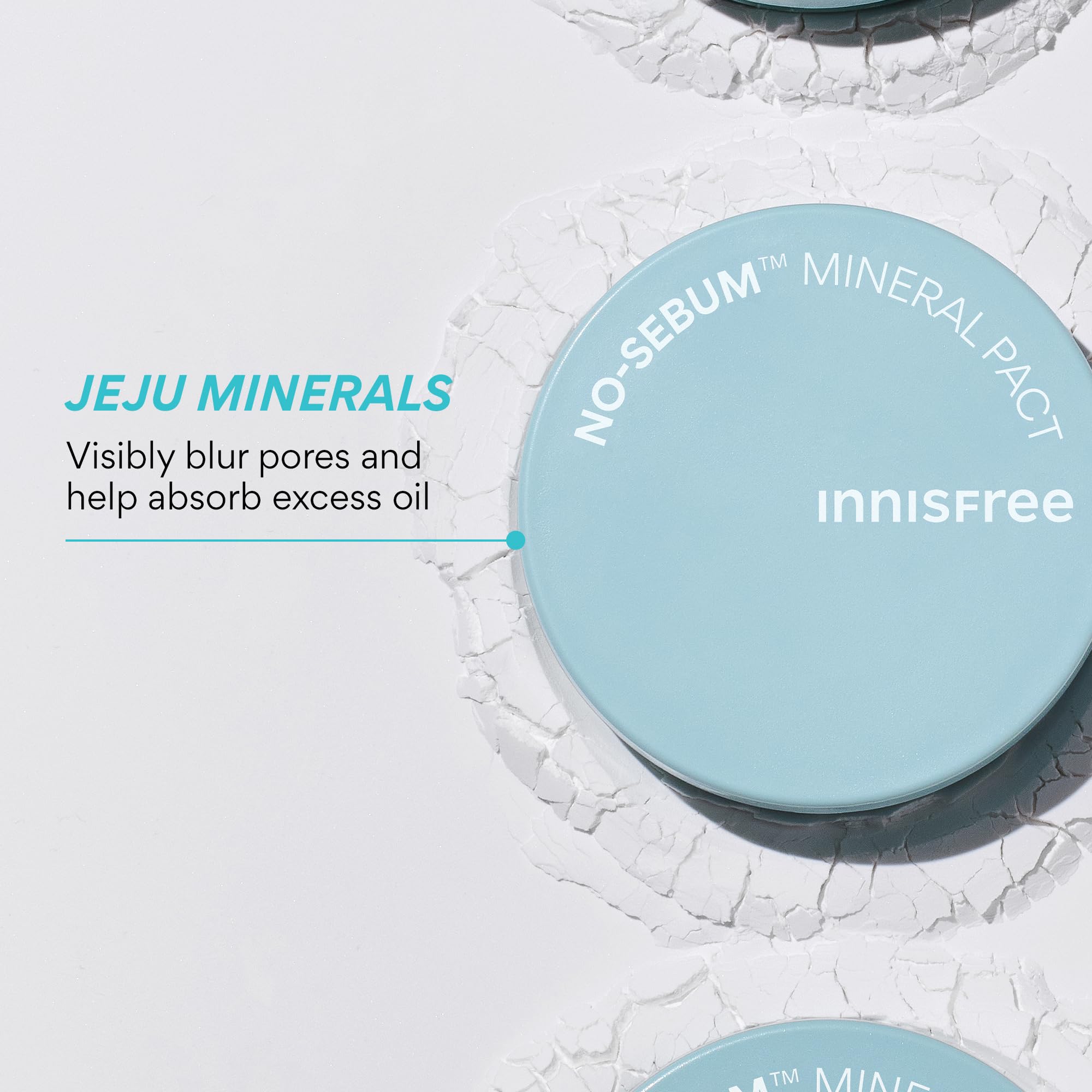 Innisfree No Sebum Mineral Pact compact supports oil absorption on busy days