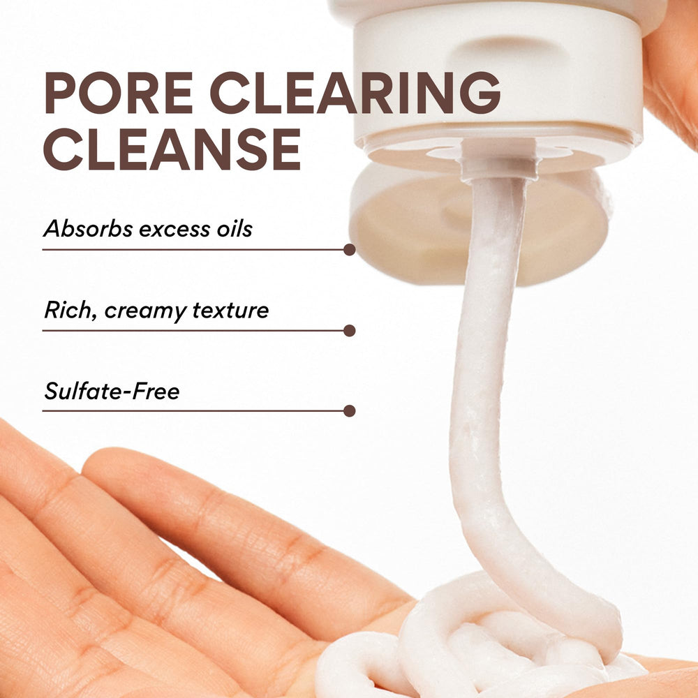 innisfree Volcanic BHA Foam lather close-up showing rich exfoliating action.