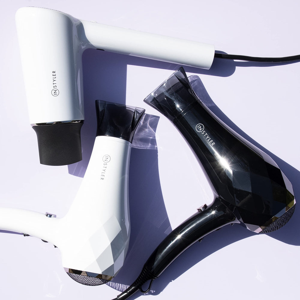 InStyler Turbo MAX concentrator attachment for sleek, smooth finishes.