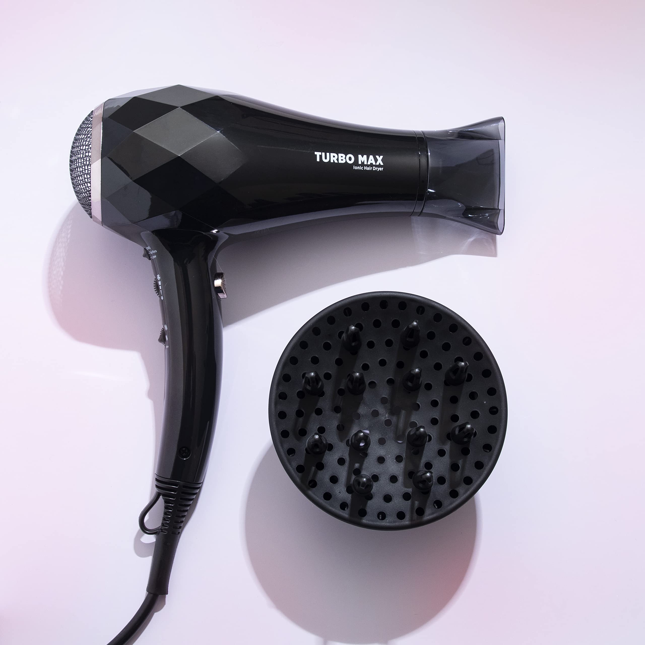 InStyler Turbo MAX diffuser attachment enhances defined curls and waves.