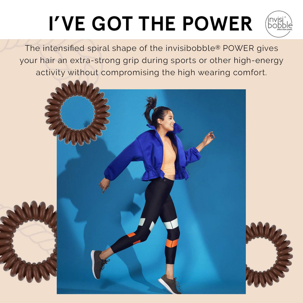 invisibobble Power Traceless Pretzel Brown wet-hair removal shows easy removal from damp hair