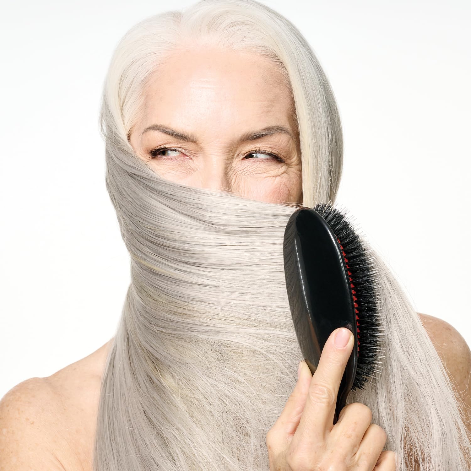 Ion Texturizing Wax pliable hold for flexible styling