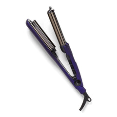 Ion Titanium Triple Barrel Waver digital display enables precise heat control.