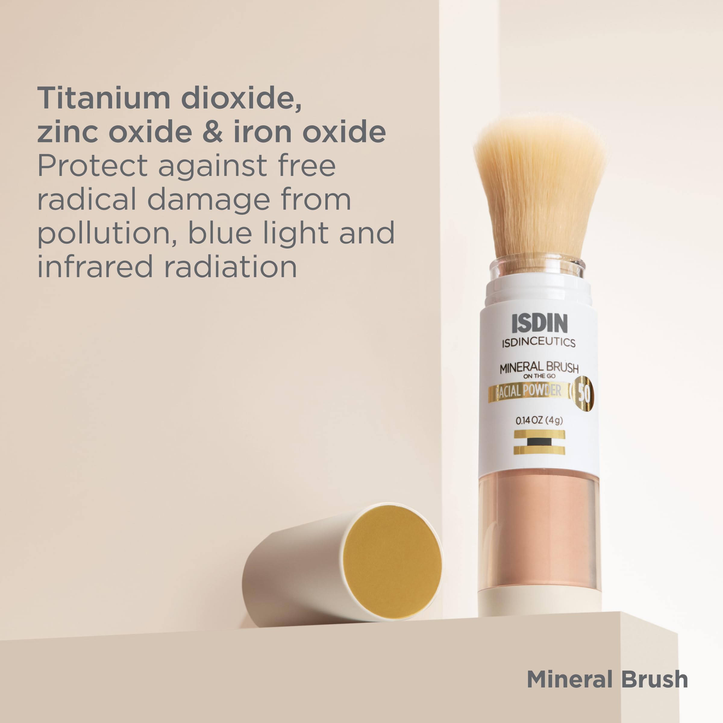 ISDIN Mineral Brush Powder packaging back highlights usage tips and benefits.
