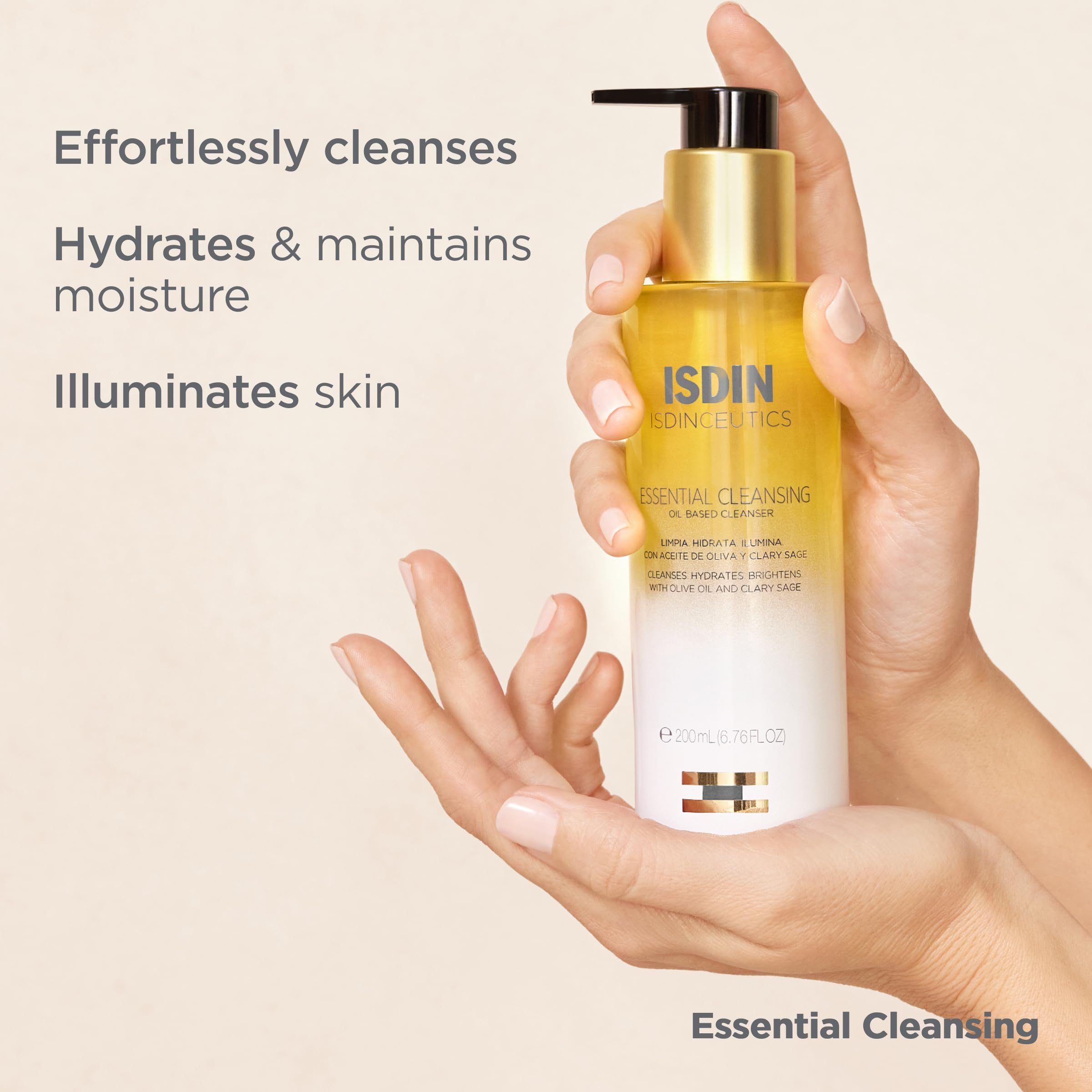ISDIN Isdinceutics Essential Cleansing Oil emulsion-massage shows oil-to-milk texture for thorough cleansing.
