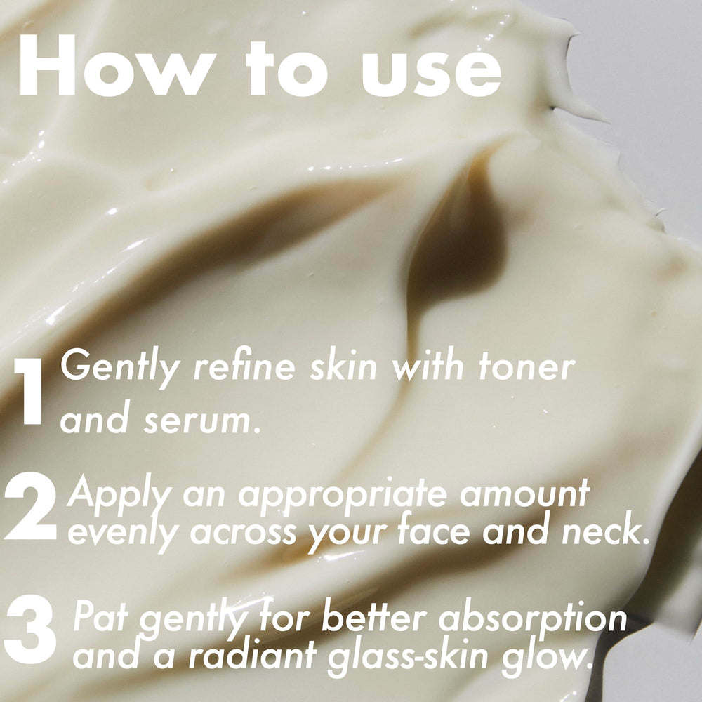 Isoi Intensive Energizing Cream EX face application for smooth, hydrated skin.