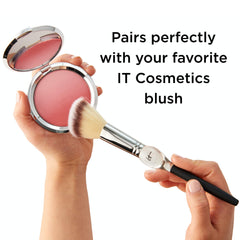 IT Cosmetics Heavenly Luxe handle design provides comfortable grip for easy blending