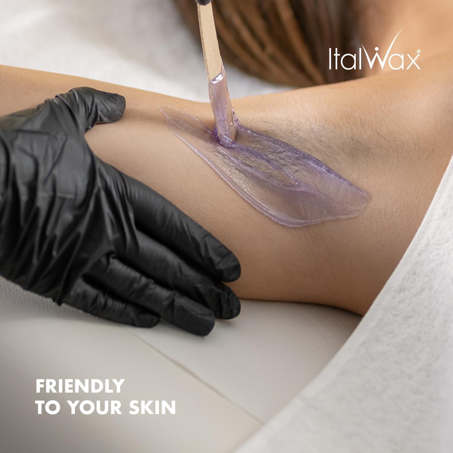 Italwax Orchid Jelly Wax features floral fragrance for a refined client experience.
