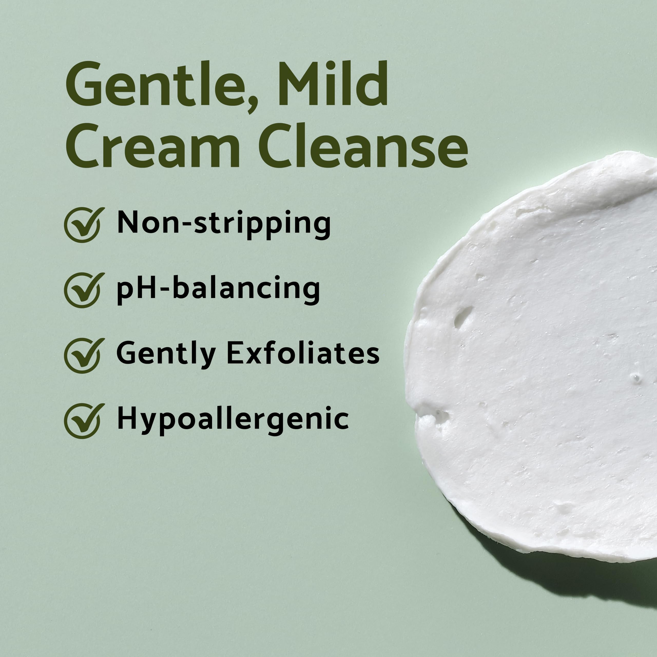 IUNIK Centella Mild Foaming Cleanser dispense pump demonstrates controlled lather cleansing.