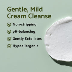 IUNIK Centella Mild Foaming Cleanser dispense pump demonstrates controlled lather cleansing.