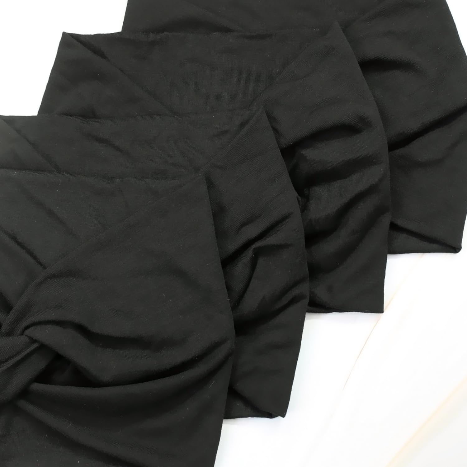 IVARYSS black headbands pair with outfits for travel and daily use