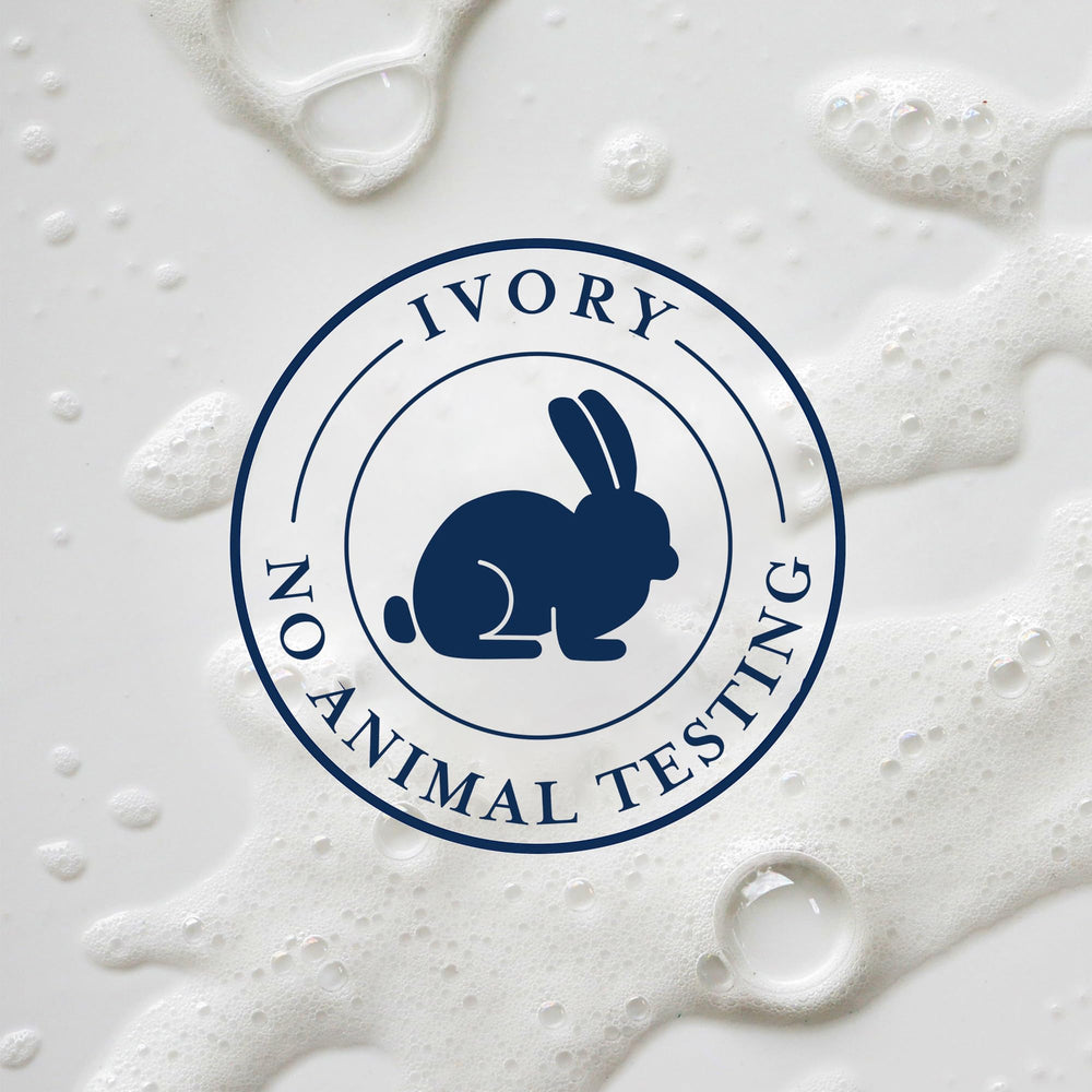 Ivory Body Wash Original family-use friendly for busy bath times.