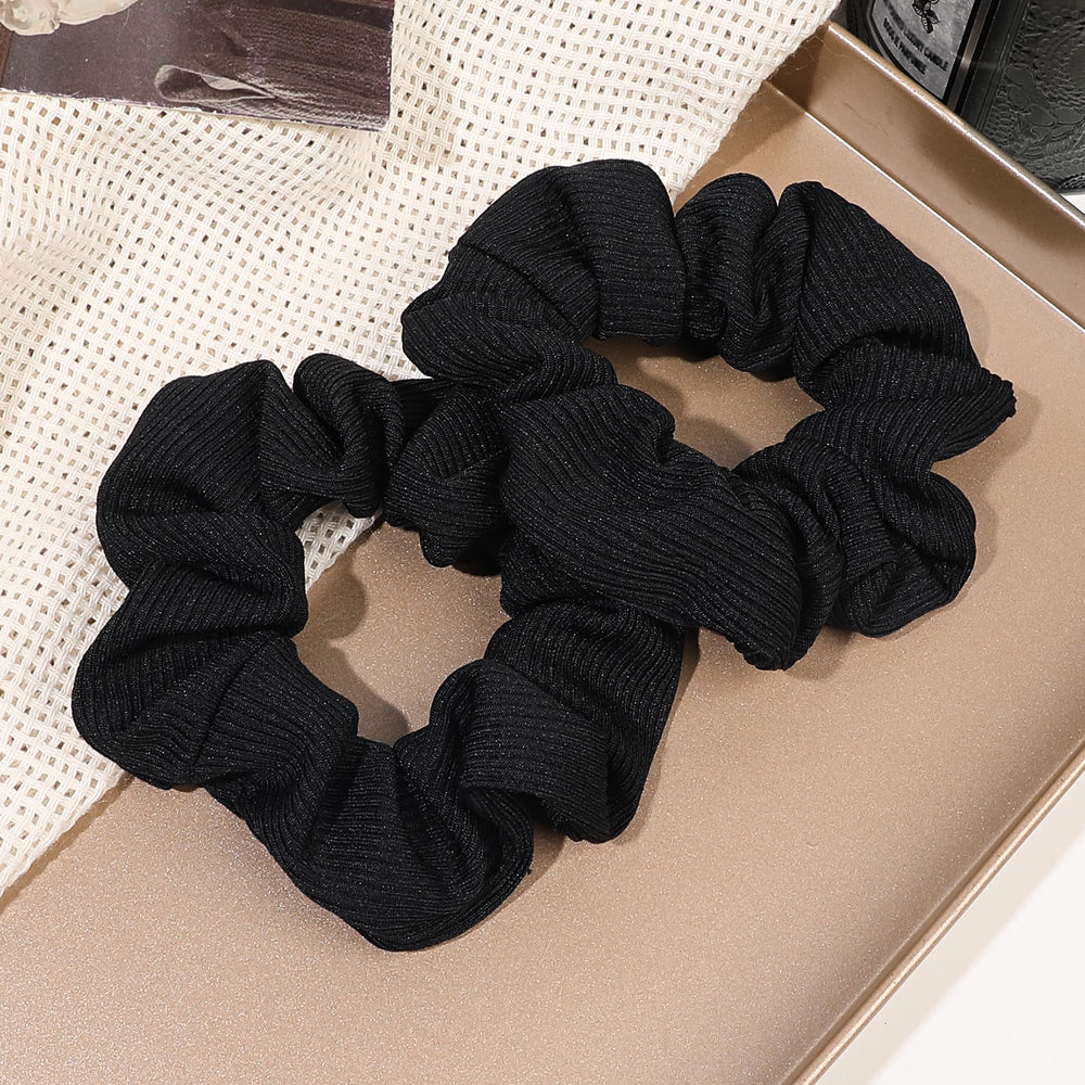 Ivyu Hair Scrunchies wrist-carry close-up shows comfortable, portable styling.