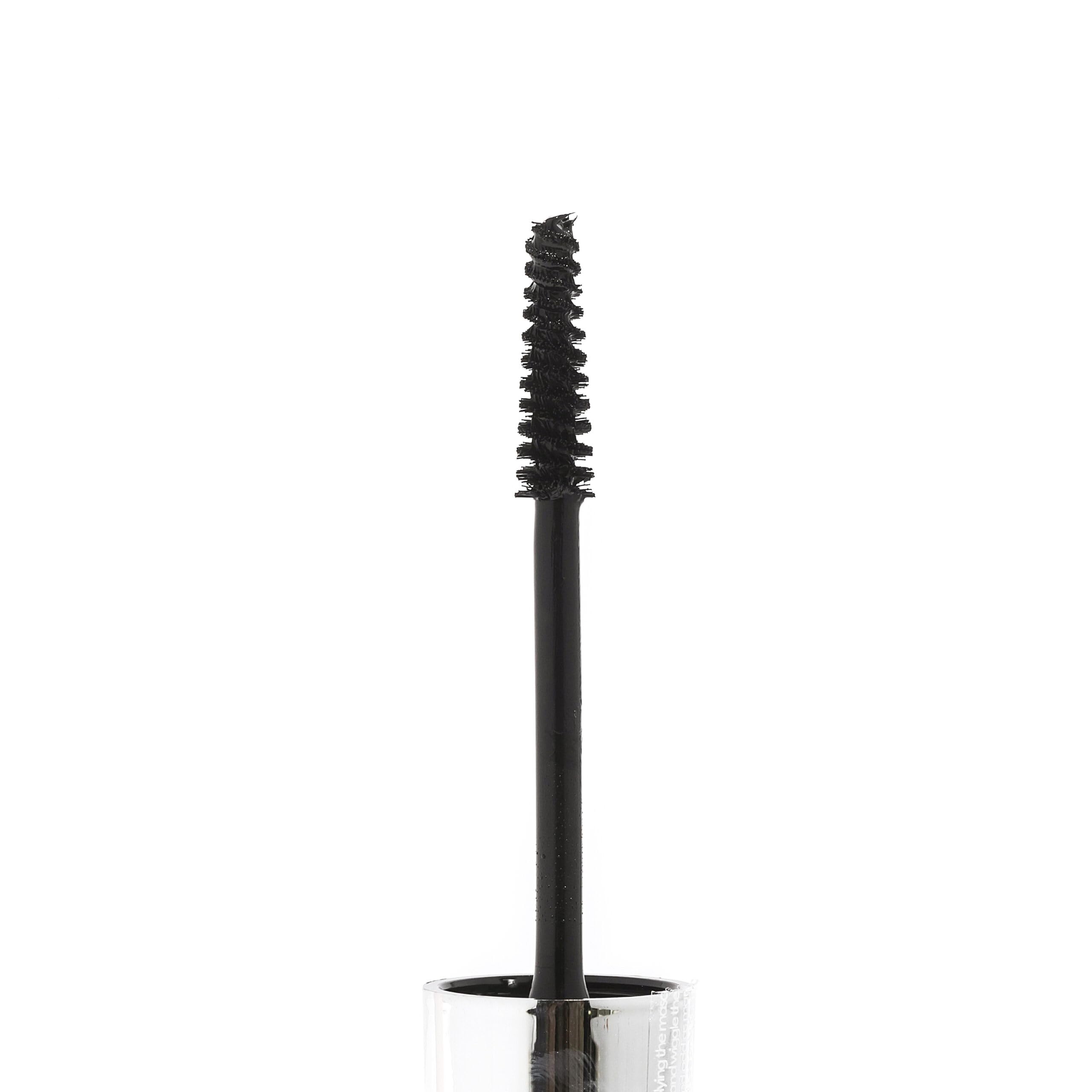 IZME New York Argan Oil Mascara after-application displays smudge resistance and defined lashes
