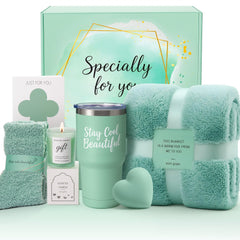 IZZUBIZ Christmas spa gift packaging—premium gifting presentation for special occasions.