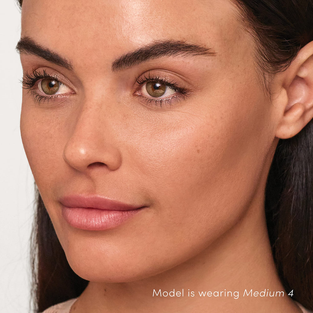 Jane Iredale HydroPure dewy-look on face for everyday glow