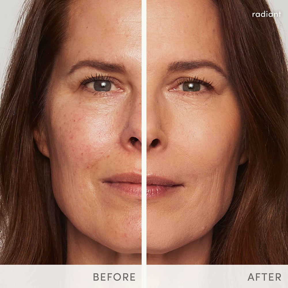 Jane Iredale PurePressed Base swatch in Light Beige on skin for natural, buildable coverage.