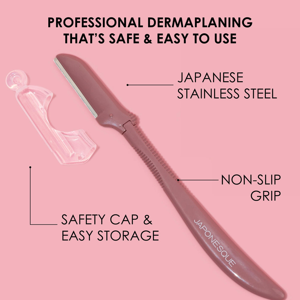 JAPONESQUE dermaplaner blades safety cap protects blade tip during storage.