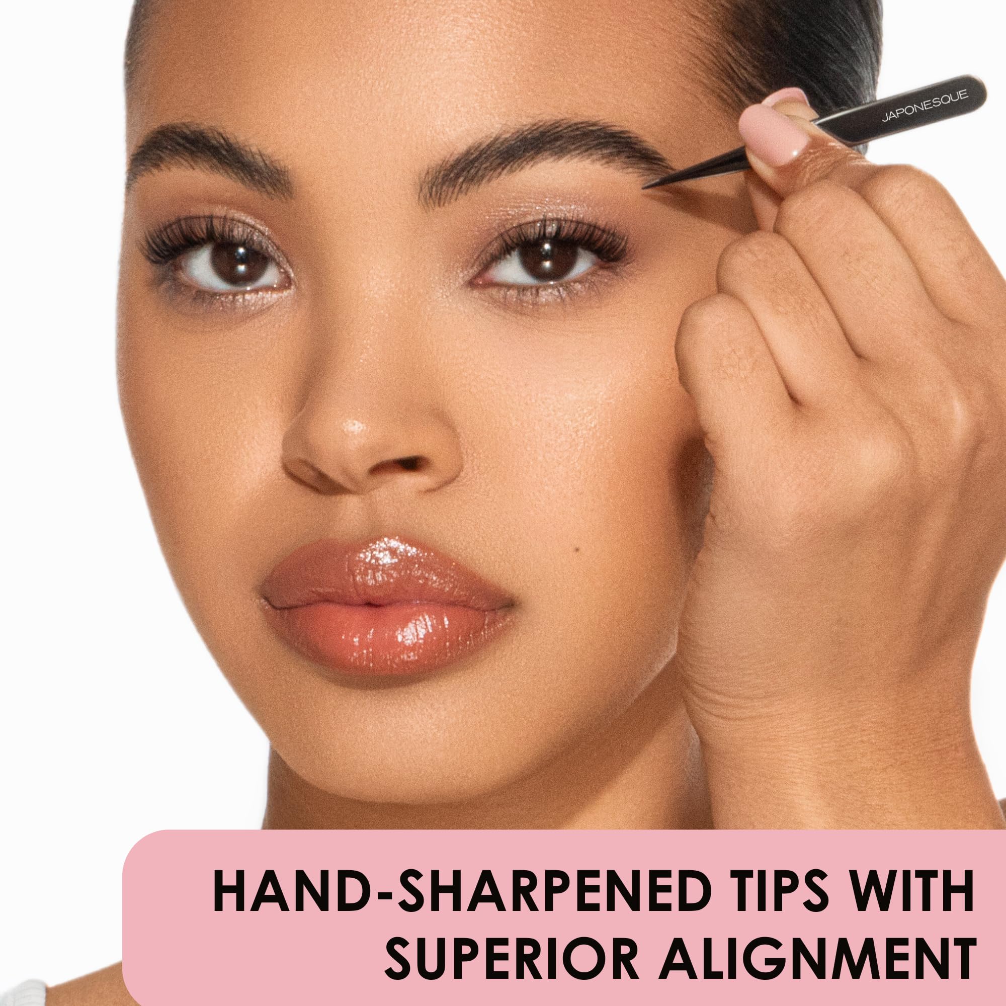 JAPONESQUE hand-sharpened tips reach hair base for thorough extraction.