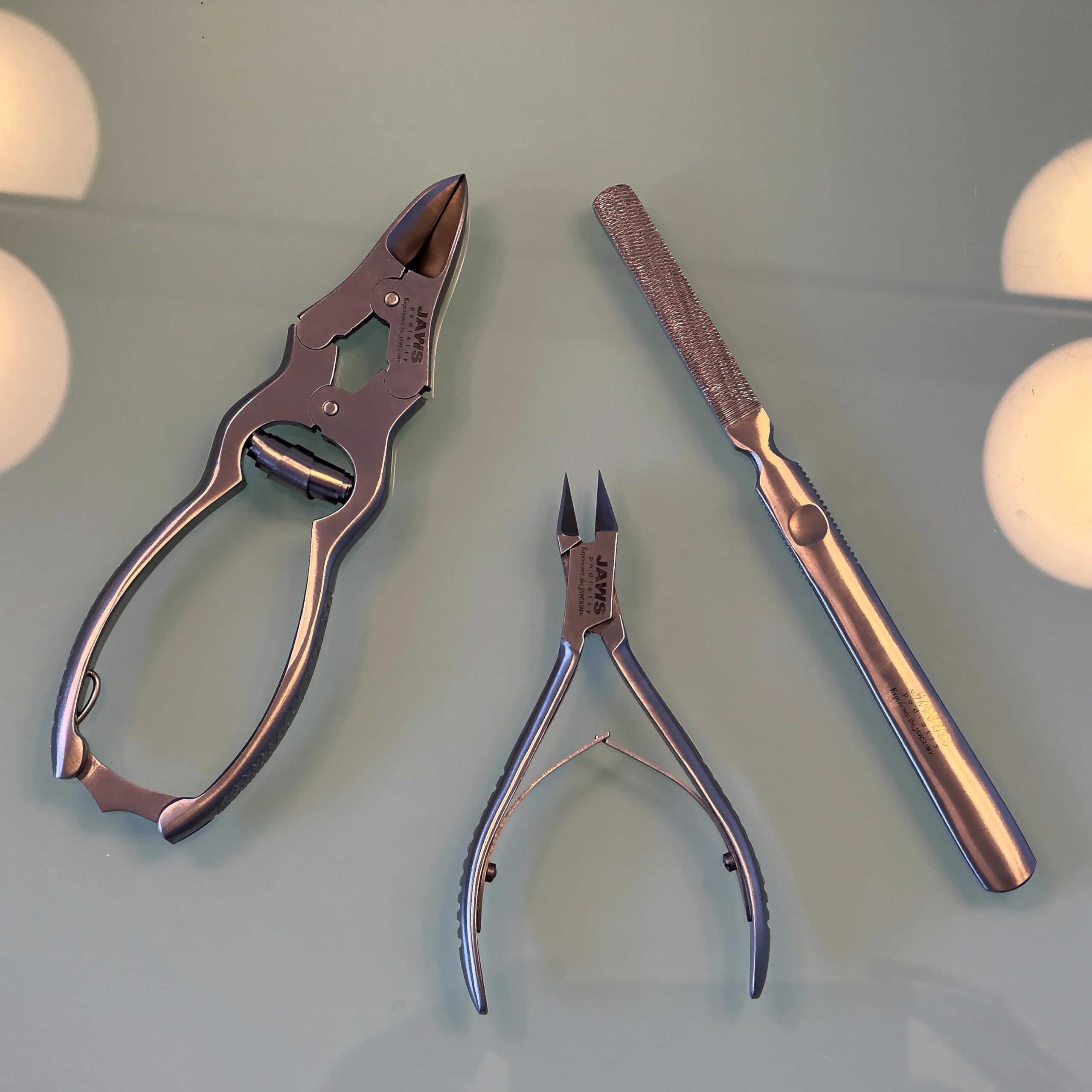 Jaws Podiatry thick-nail friendly nail clipper, versatile for challenging nails.