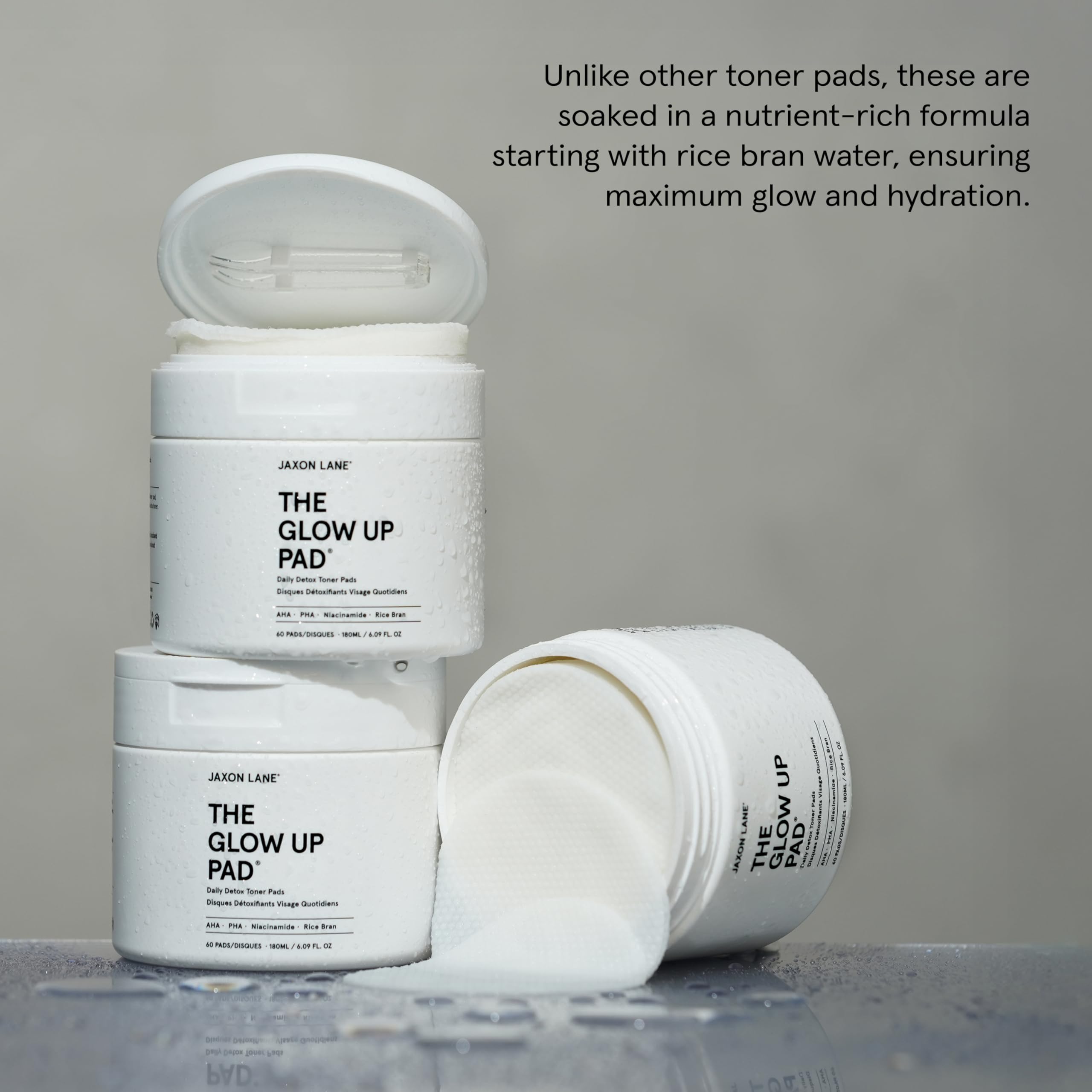JAXON LANE Rice Toner Pads hyaluronic acid glow promotes hydration without stickiness.