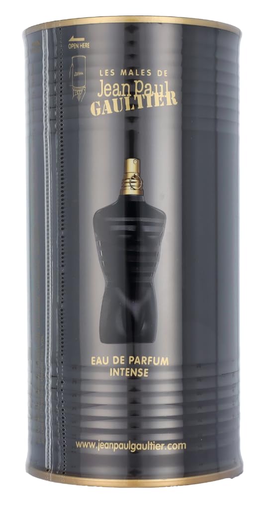Jean Paul Gaultier Le Male Le Parfum vanilla note closeup hints warm sweetness.